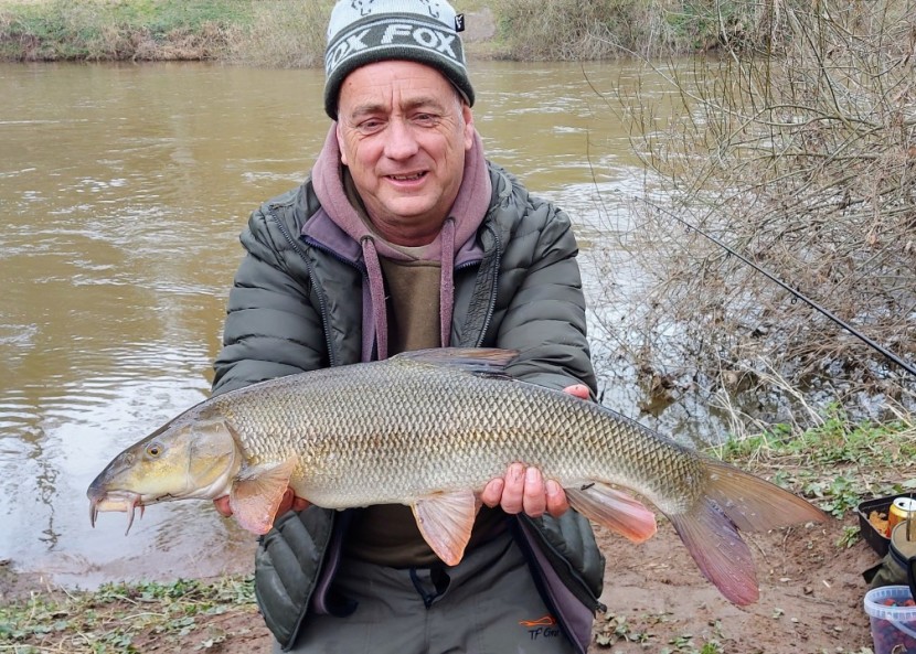Middle Hill Court barbel 8 pounds - KT from Bath